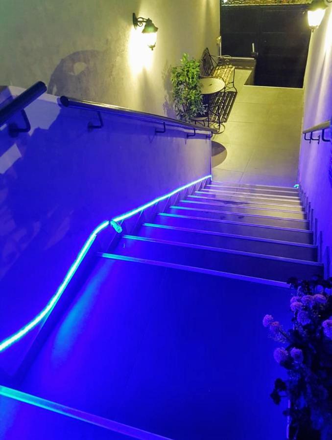 Johnny Hotel Baitulmaqdis Luaran gambar