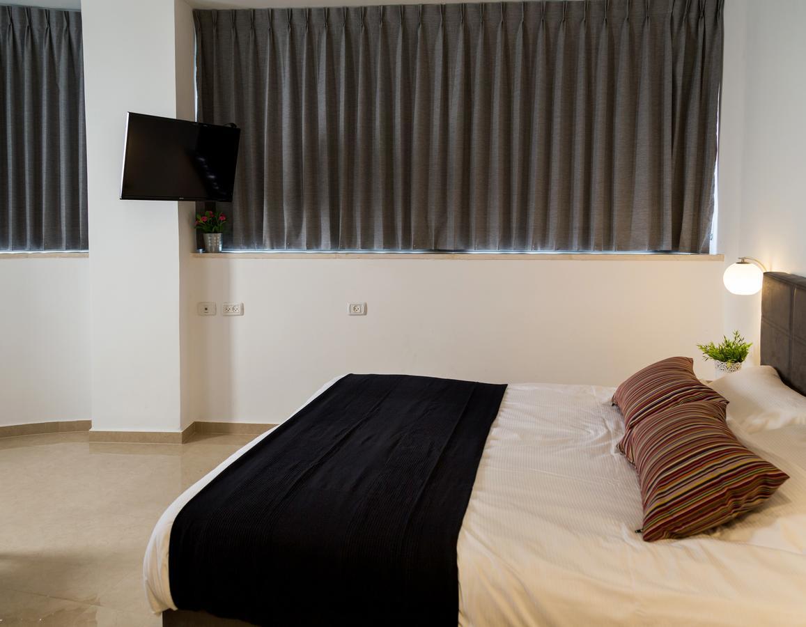 Johnny Hotel Baitulmaqdis Luaran gambar